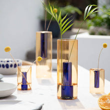 Load image into Gallery viewer, Reversible Vase
