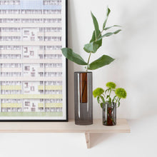 Load image into Gallery viewer, Reversible Vase
