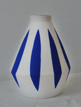 Load image into Gallery viewer, Porcelain and blue striped diamond vase
