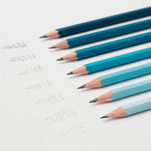 Load image into Gallery viewer, Blue Gradient Sketching Pencils
